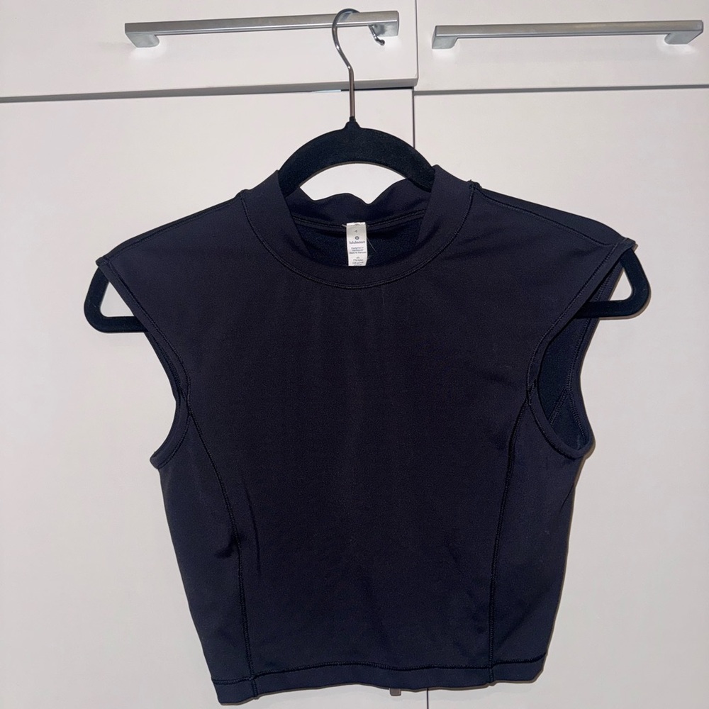 Black Sleeveless Women's Top